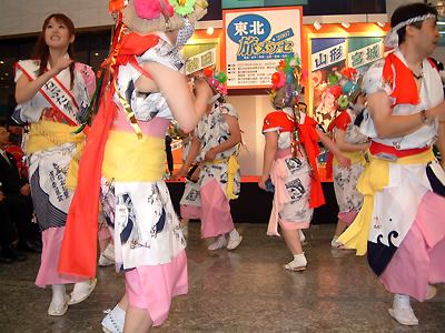 青森ねぶたの上演