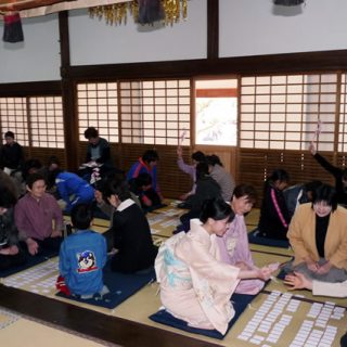 初めて開かれた「ありま湯山かるた会」