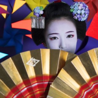 本だな 京都 花街の魅力を蜷川実花氏が撮り下ろした作品集 蜷川実花写真集 Trans Kyoto 発売 本だな 京都 花街の魅力を蜷川実花氏が撮り下ろした作品集 蜷川実花写真集 Trans Kyoto 発売