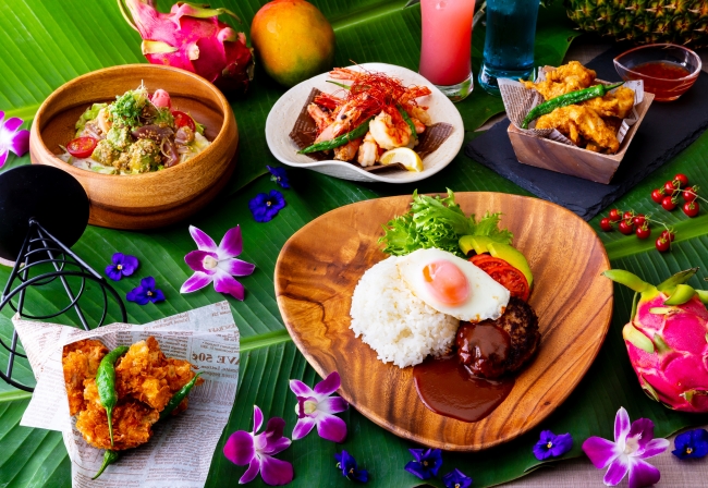 南紀白浜マリオットホテル ハワイを味わう料理とカクテルを提供